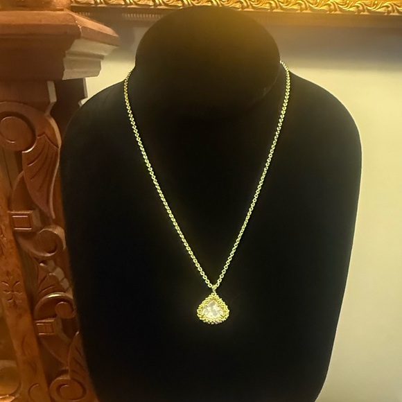 NWT Kendra Scott 14k Gold White Mother of Pearl Kendall 16” Necklace w/ Dustbag - Picture 5 of 11